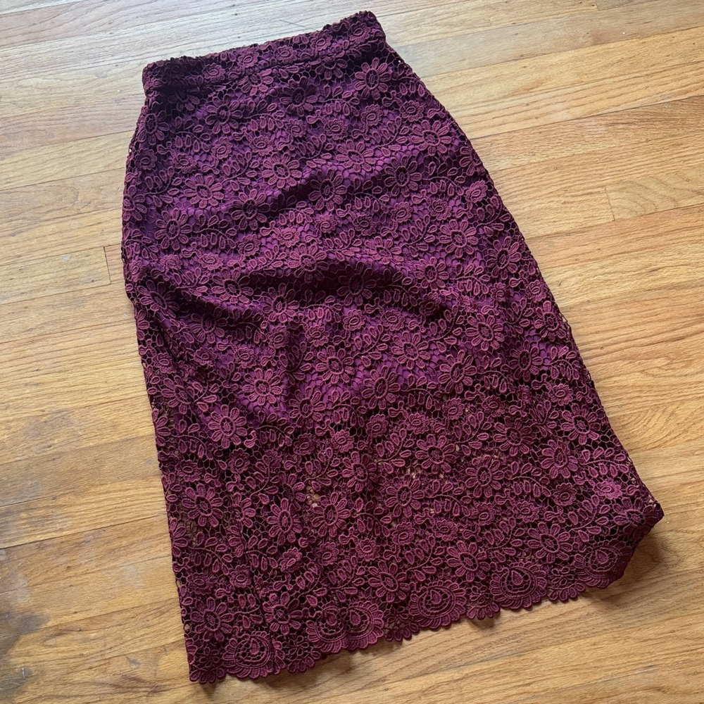 Elegant Lace Floral Skirt